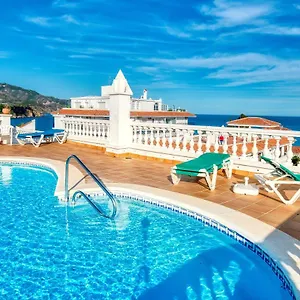 https://nerja-center-apartment-with-sea-view.hotelsinnerja.org