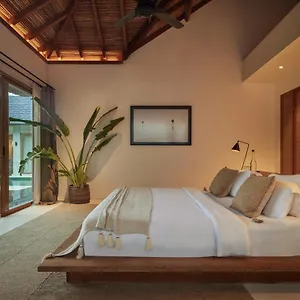 https://villa-massilia-bali.ubudhotelsnow.com