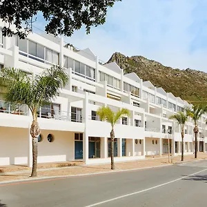 https://cape-gordonia-gordons-bay.hotels-capetown.com